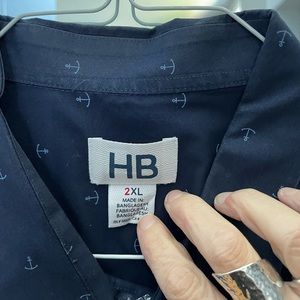 Men’s shirt sleeve dress shirt